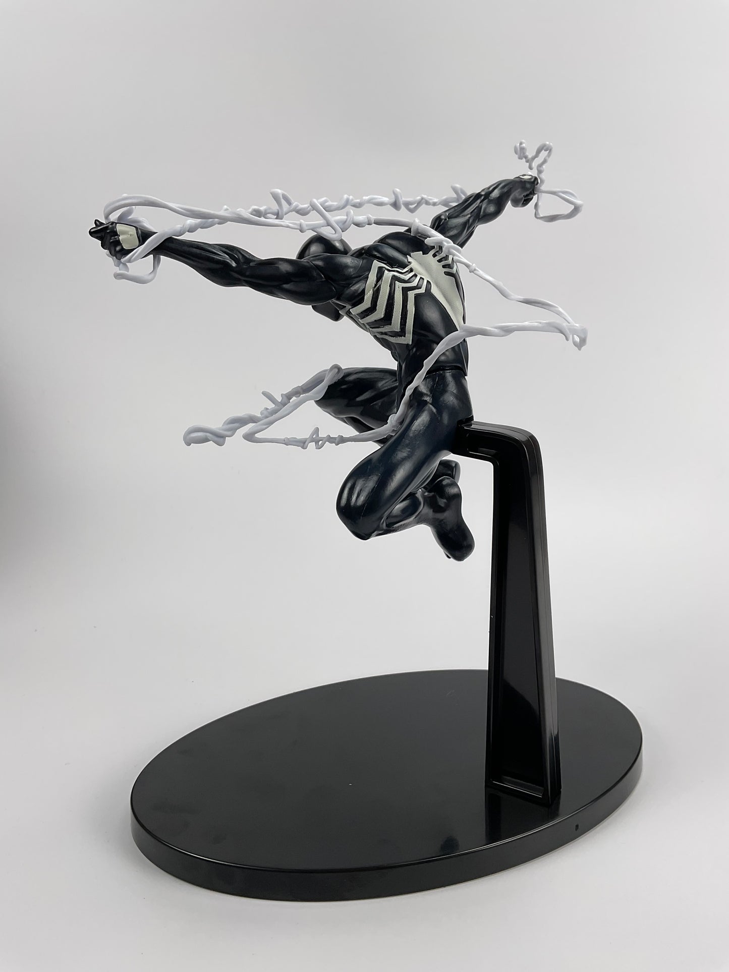 Marvel comics, Luminasta, Black Costume SPIDER-MAN venom spiderman