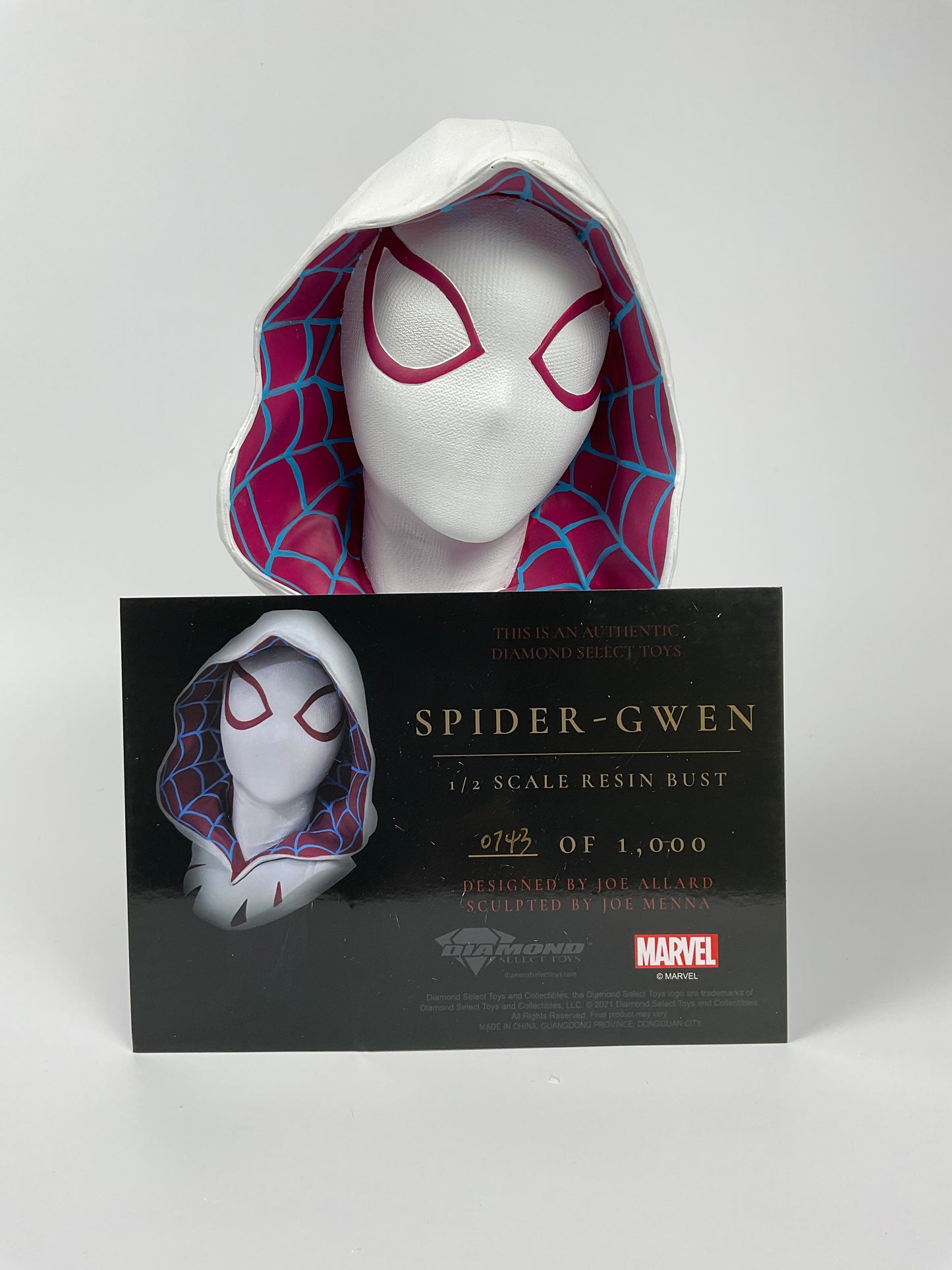 Marvel Spider-Gwen resin bust, Diamond select toys