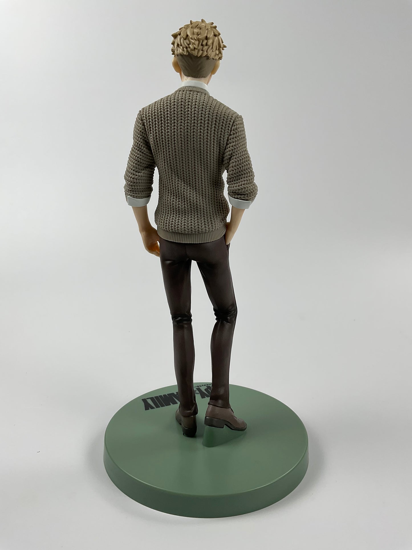 Sega Spy x Family: Loid Forger Premium Figure (Plain Clothes Version)