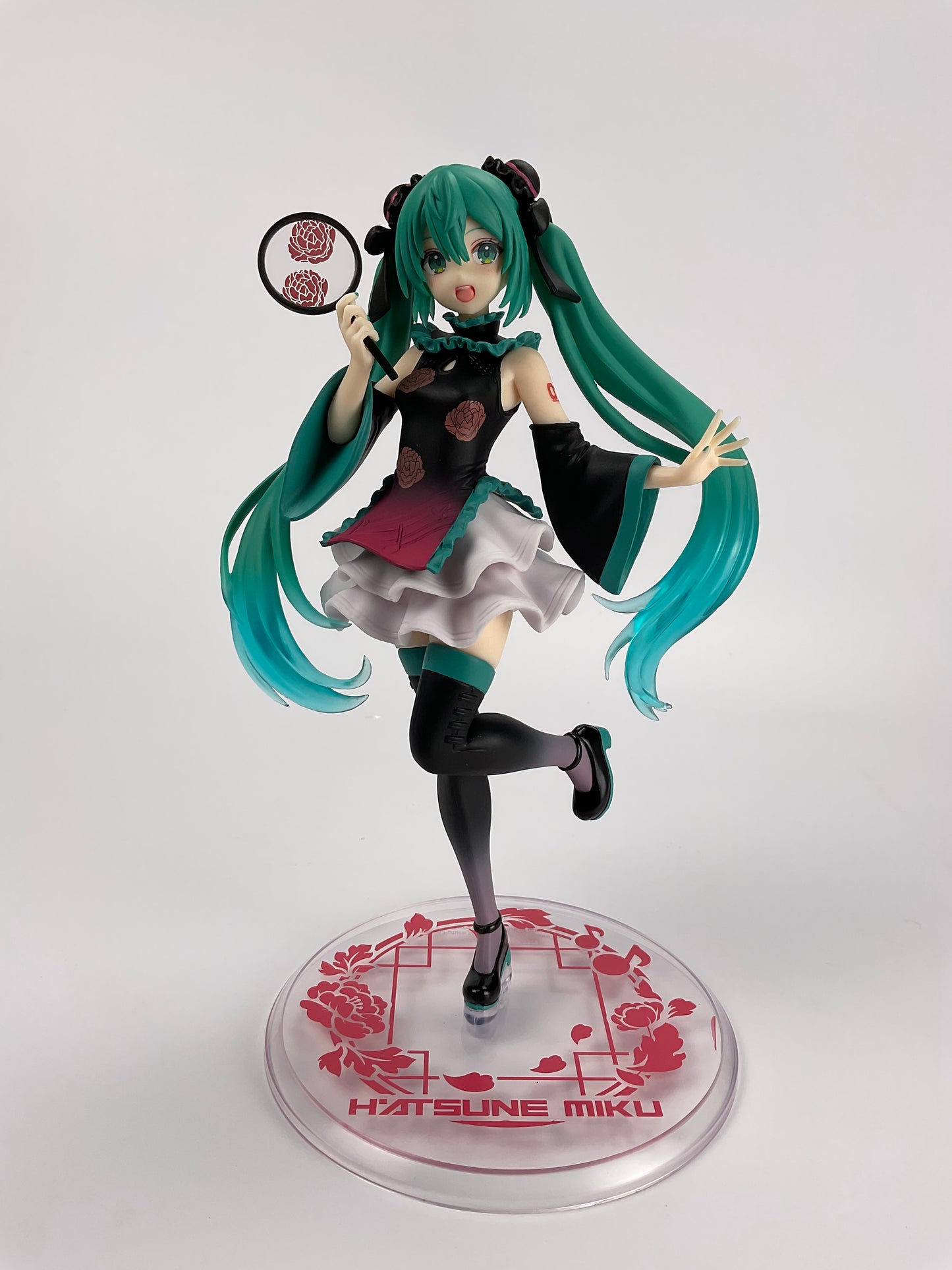 Hatsune Miku ~Mandarin Dress ver~ Prize Figure, Multiple Colors