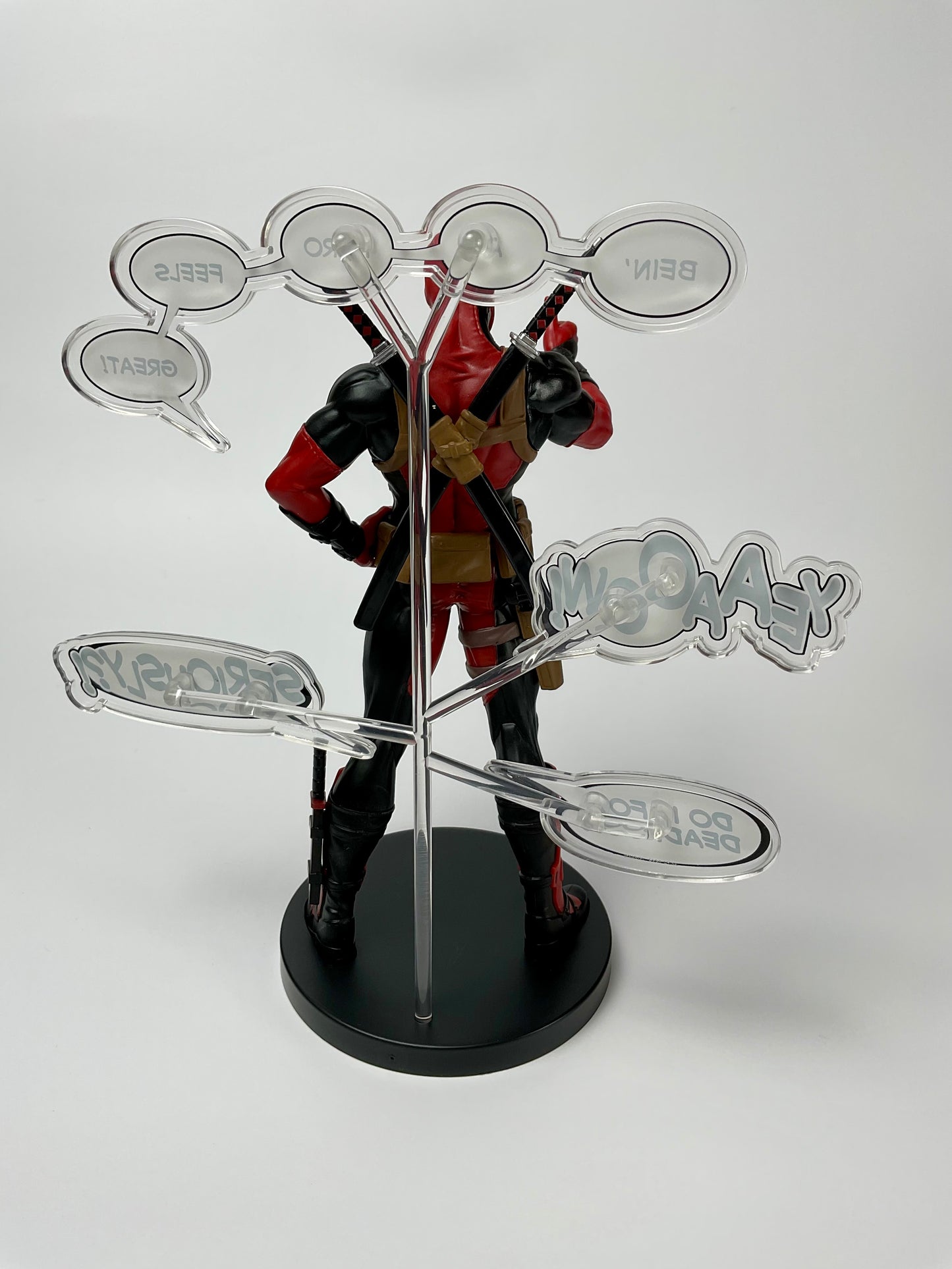 MARVEL COMICS Deadpool Luminasta Figure Sega