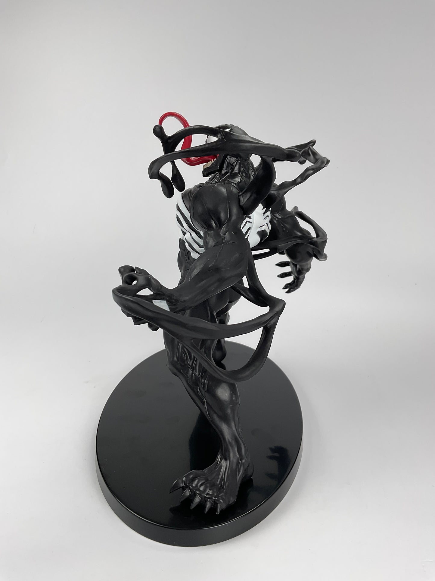 Luminasta marvel venom figure