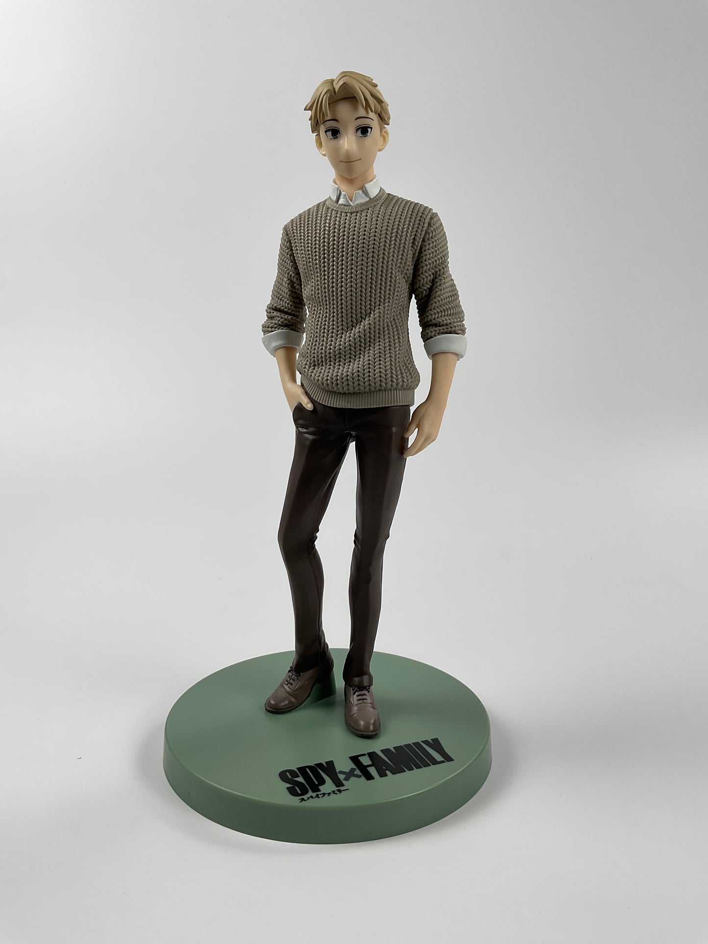 Sega Spy x Family: Loid Forger Premium Figure (Plain Clothes Version)