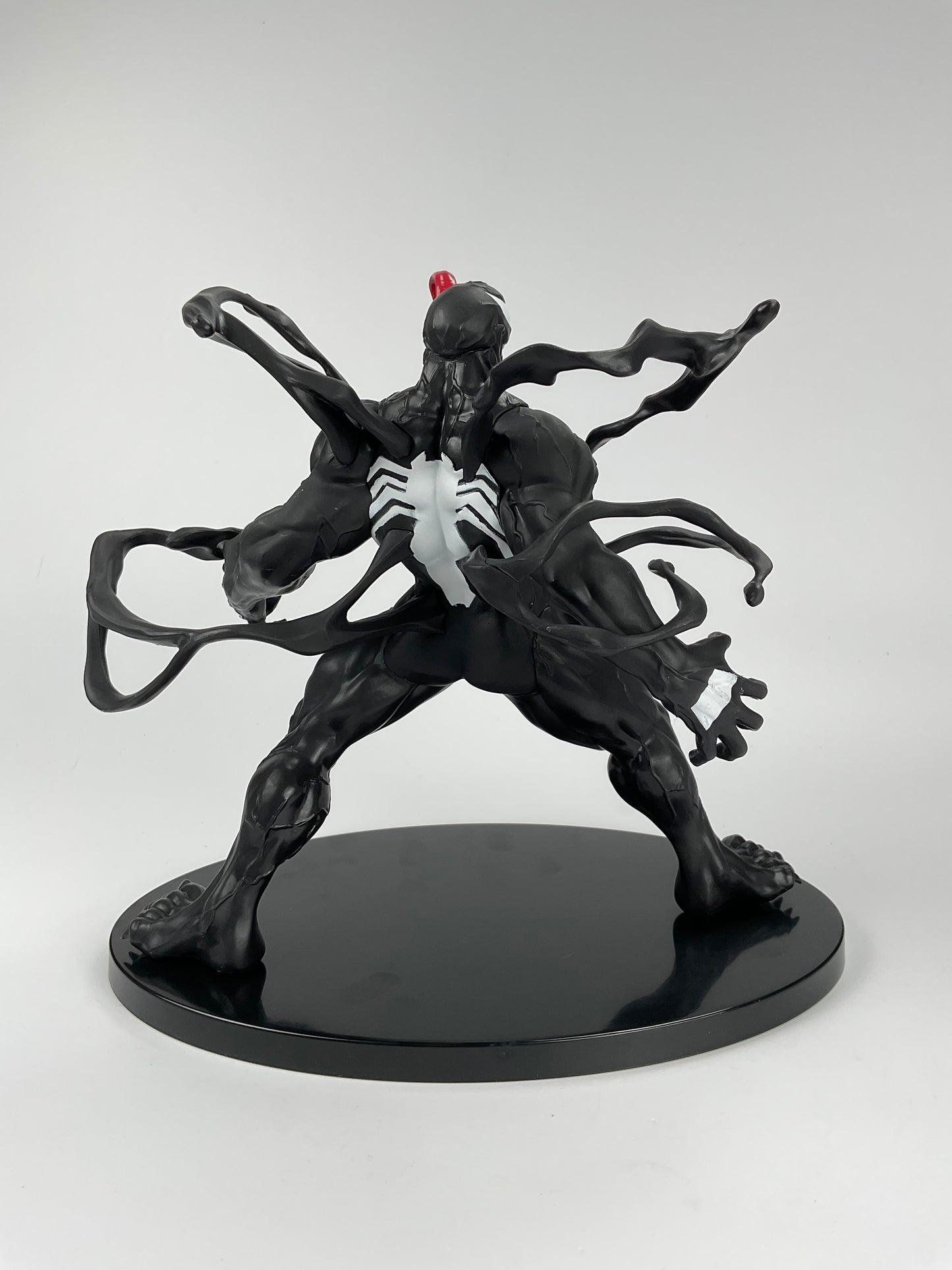 Luminasta marvel venom figure