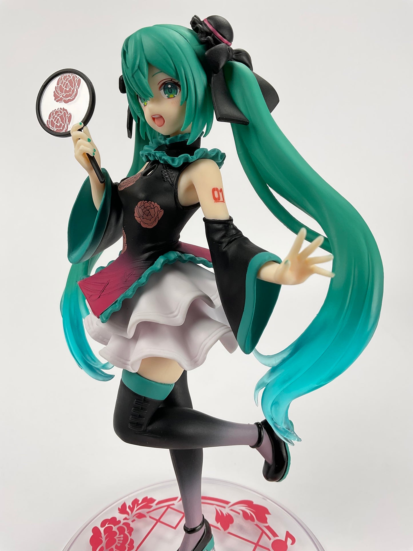 Hatsune Miku ~Mandarin Dress ver~ Prize Figure, Multiple Colors