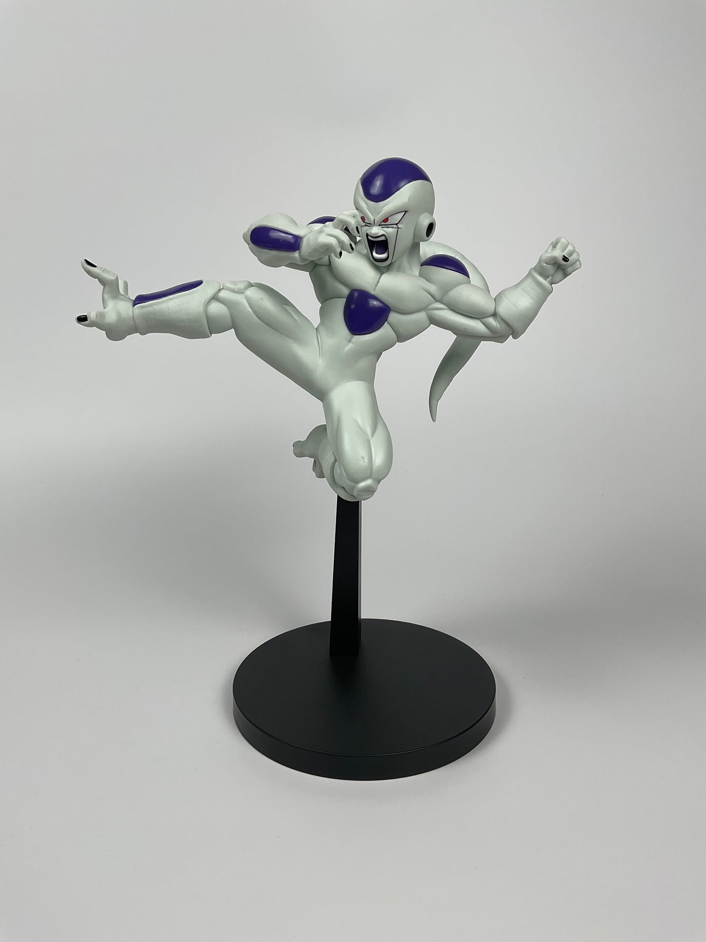 Bandai Namco - super hero DXF Frieza banpresto dragon ball figure